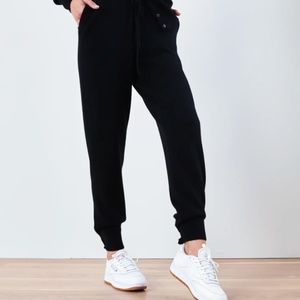 NWT Quince Mongolian Cashmere Sweatpants, Black Medium